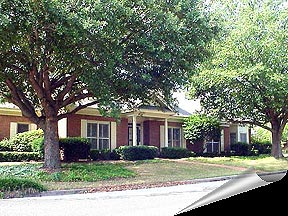 Welcome to 1652 Cairnbrook Drive! Call 323-1124 for your private showing of this Montgomery AL home for sale in Rosemary! 