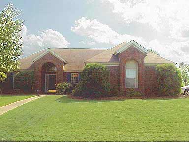 Welcome to 7400 Mill Ridgel! Call 323-1124 for your private showing of this Montgomery AL home for sale in Bell Meadows
